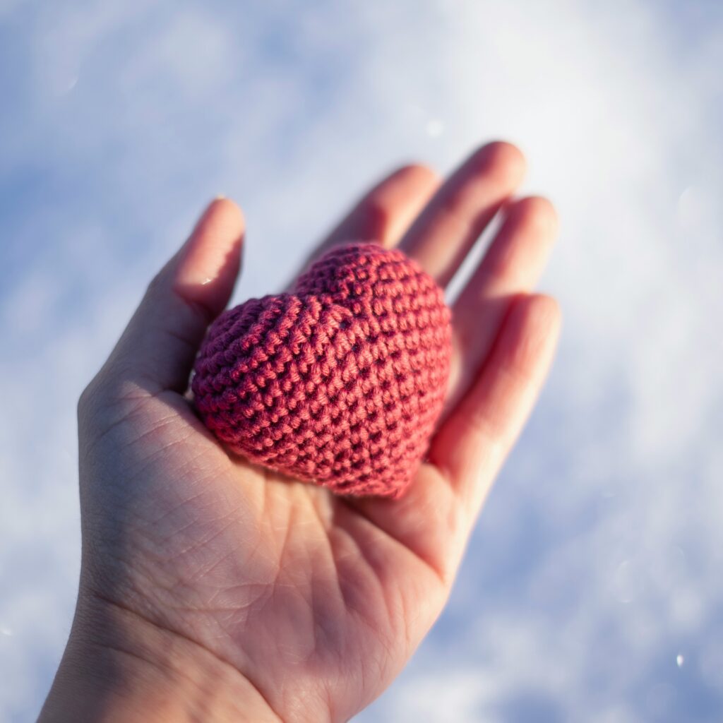 crochet pocket heart